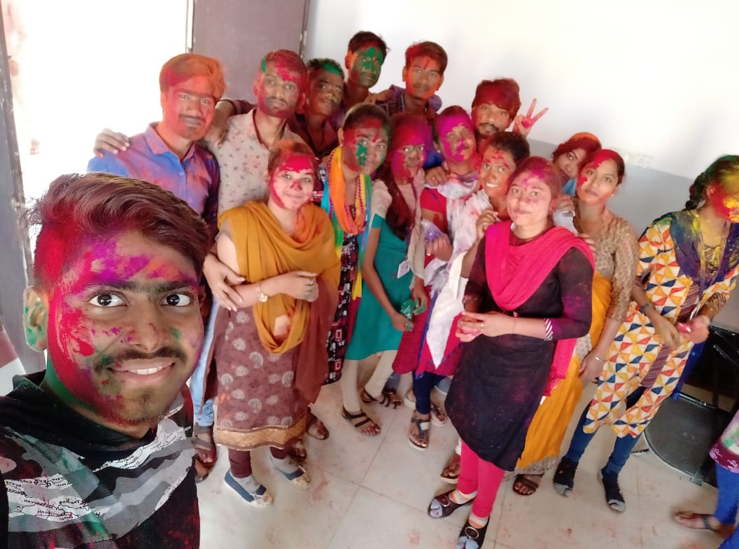 HOLI 2022